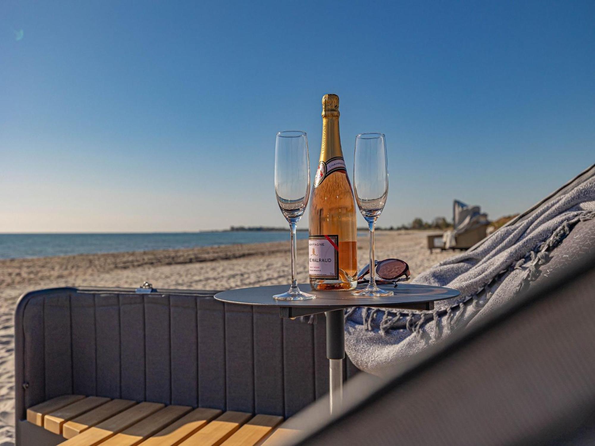 Strand Lounge Kronsgaard ภายนอก รูปภาพ